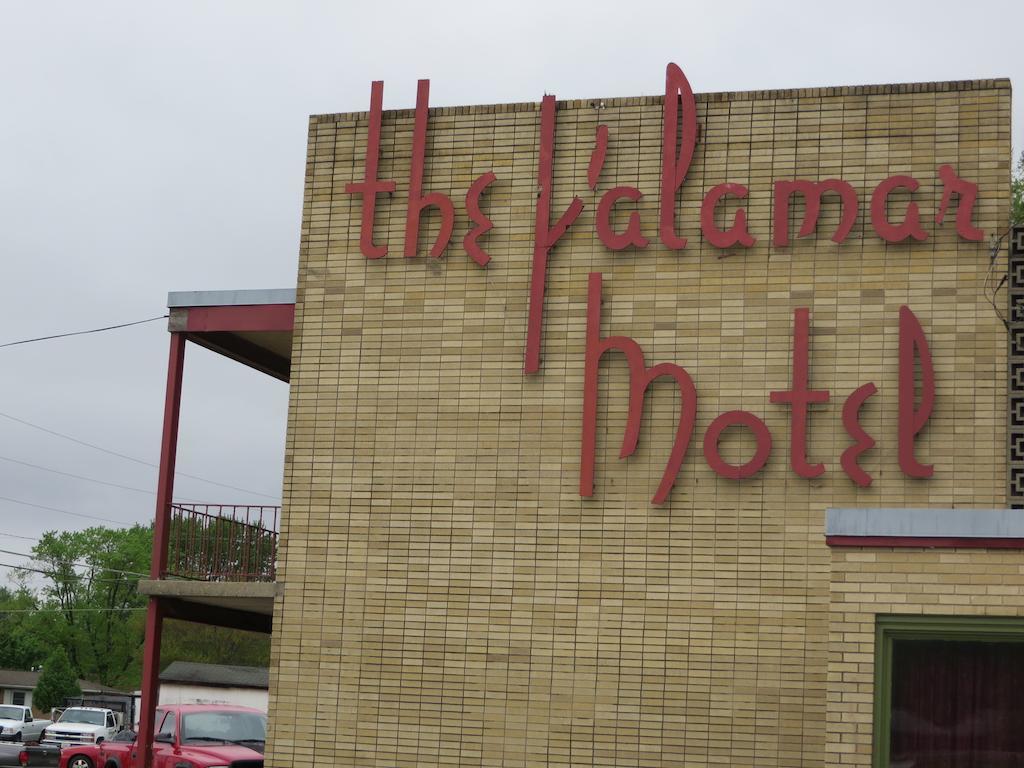 Palamar Motel Pontiac Exteriör bild